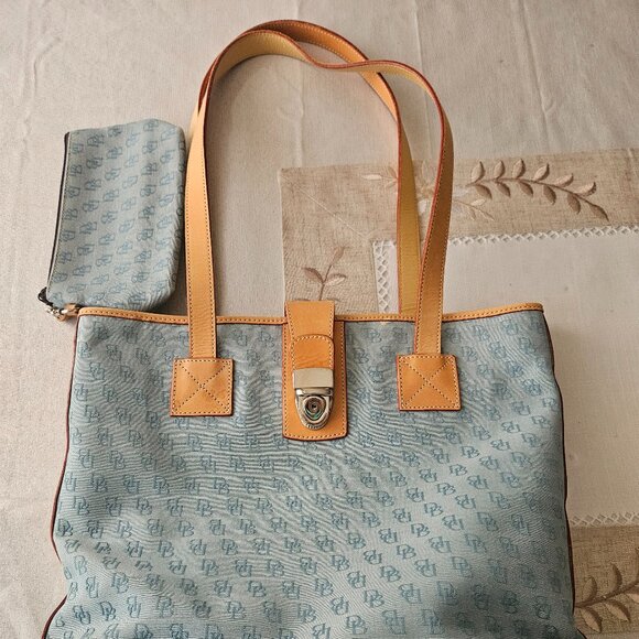 Vintage Light Blue Dooney and Bourke Shoulder/Tote Bag - Picture 2 of 14